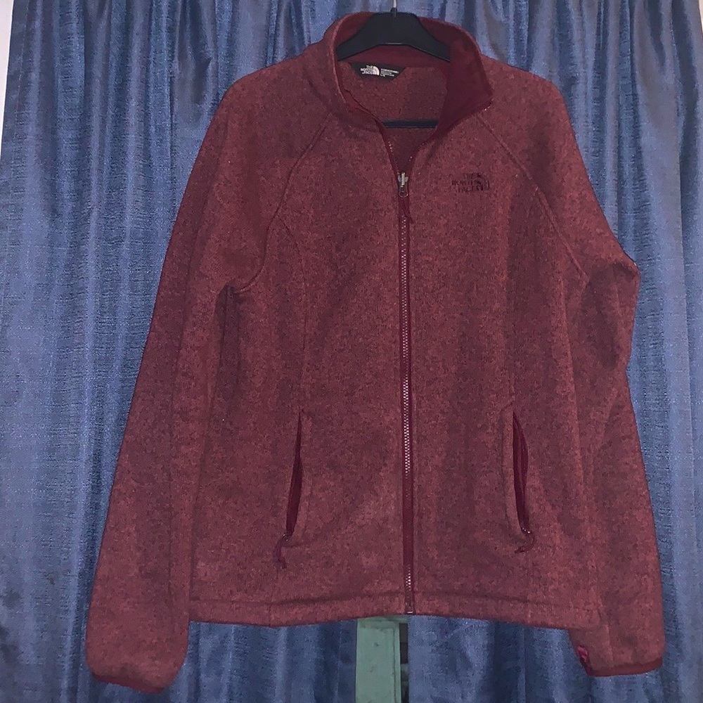 EUC Women’s L Burgundy/ Maroon North Face full zip jacket